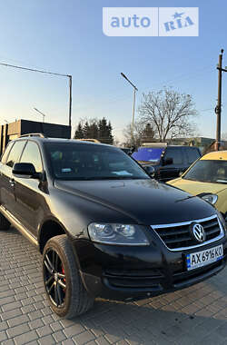 Позашляховик / Кросовер Volkswagen Touareg 2005 в Бедевлі