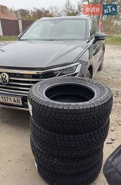 Позашляховик / Кросовер Volkswagen Touareg 2019 в Львові