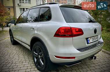 Внедорожник / Кроссовер Volkswagen Touareg 2011 в Ивано-Франковске