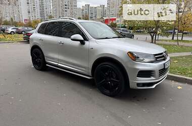 Позашляховик / Кросовер Volkswagen Touareg 2013 в Києві