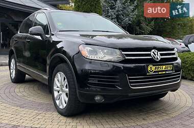 Внедорожник / Кроссовер Volkswagen Touareg 2011 в Львове