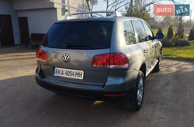 Внедорожник / Кроссовер Volkswagen Touareg 2005 в Киеве