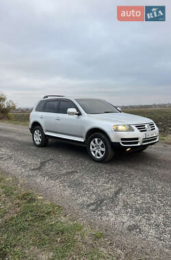 Внедорожник / Кроссовер Volkswagen Touareg 2007 в Межевой