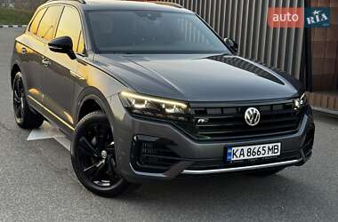 Позашляховик / Кросовер Volkswagen Touareg 2020 в Києві