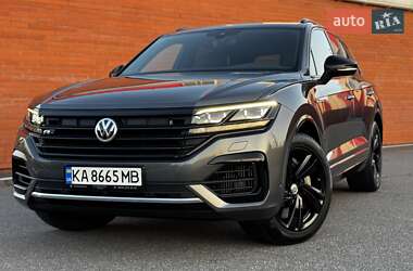 Позашляховик / Кросовер Volkswagen Touareg 2020 в Києві