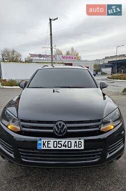 Позашляховик / Кросовер Volkswagen Touareg 2011 в Дніпрі