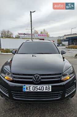 Позашляховик / Кросовер Volkswagen Touareg 2011 в 