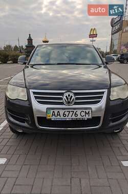 Позашляховик / Кросовер Volkswagen Touareg 2007 в Києві