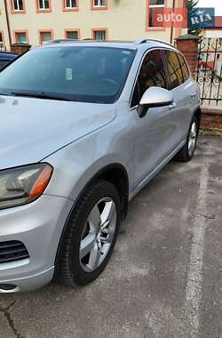 Внедорожник / Кроссовер Volkswagen Touareg 2013 в Першотравенске