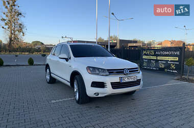 Позашляховик / Кросовер Volkswagen Touareg 2011 в Львові