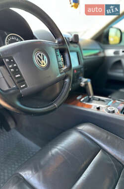 Внедорожник / Кроссовер Volkswagen Touareg 2007 в Львове