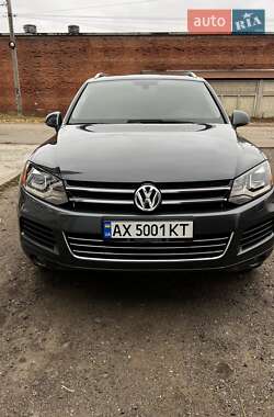 Позашляховик / Кросовер Volkswagen Touareg 2012 в Лозовій