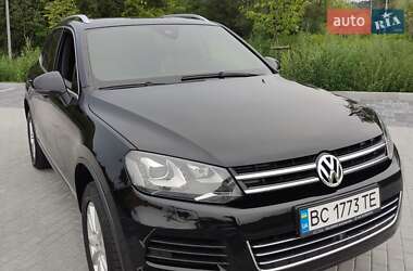 Позашляховик / Кросовер Volkswagen Touareg 2012 в Львові