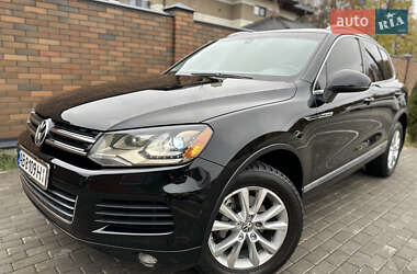 Позашляховик / Кросовер Volkswagen Touareg 2012 в Вінниці