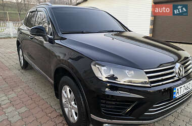 Позашляховик / Кросовер Volkswagen Touareg 2016 в Коломиї