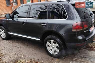 Внедорожник / Кроссовер Volkswagen Touareg 2004 в Сумах