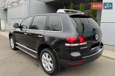 Позашляховик / Кросовер Volkswagen Touareg 2008 в 