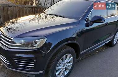 Позашляховик / Кросовер Volkswagen Touareg 2015 в Борисполі