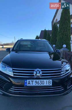 Позашляховик / Кросовер Volkswagen Touareg 2014 в Надвірній