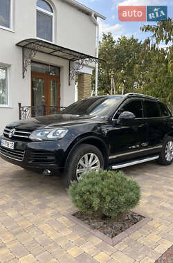 Внедорожник / Кроссовер Volkswagen Touareg 2010 в Виннице