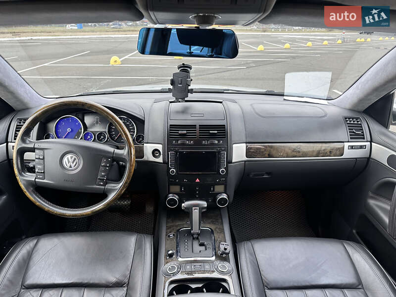 Внедорожник / Кроссовер Volkswagen Touareg 2009 в Киеве