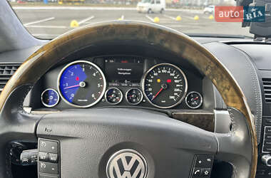 Внедорожник / Кроссовер Volkswagen Touareg 2009 в 