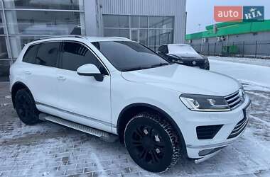 Внедорожник / Кроссовер Volkswagen Touareg 2017 в Полтаве