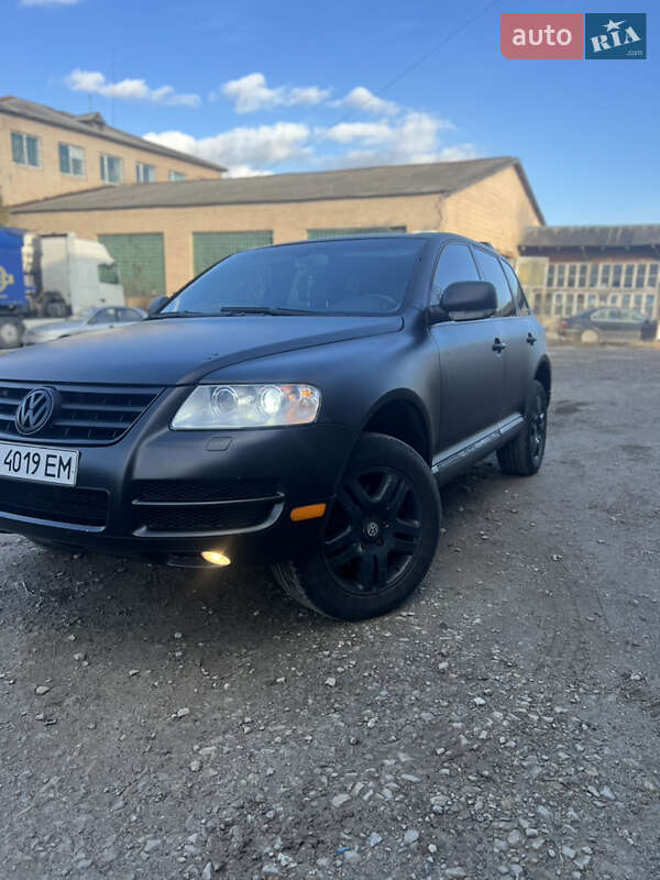 Внедорожник / Кроссовер Volkswagen Touareg 2005 в Каменец-Подольском