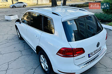 Внедорожник / Кроссовер Volkswagen Touareg 2014 в Каменском