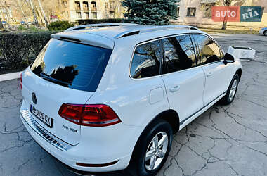 Внедорожник / Кроссовер Volkswagen Touareg 2014 в Каменском