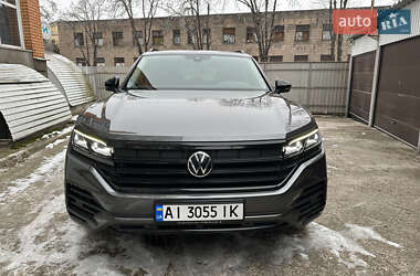 Позашляховик / Кросовер Volkswagen Touareg 2020 в Києві