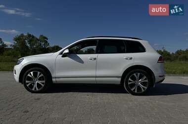 Внедорожник / Кроссовер Volkswagen Touareg 2013 в Косове