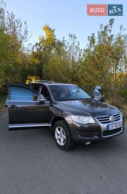 Позашляховик / Кросовер Volkswagen Touareg 2008 в Чернігові