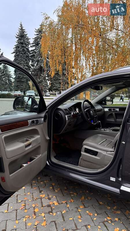 Внедорожник / Кроссовер Volkswagen Touareg 2008 в Черновцах