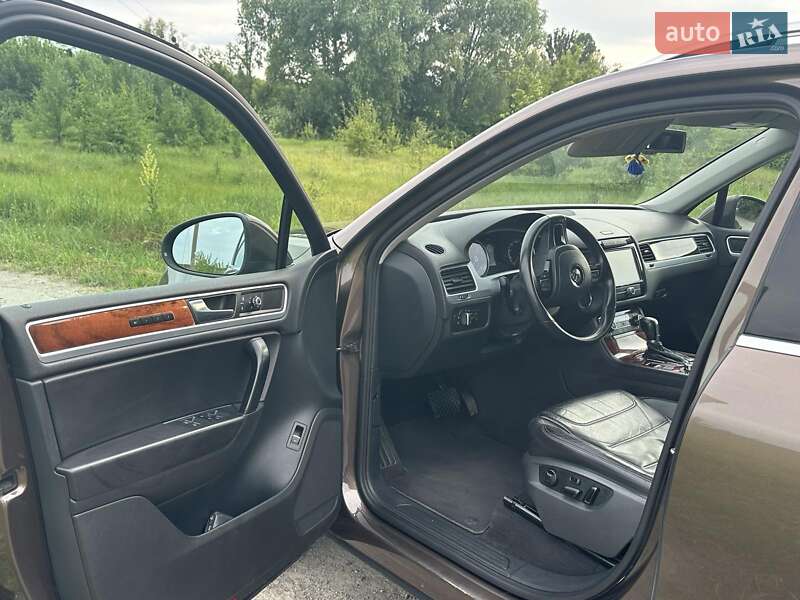 Внедорожник / Кроссовер Volkswagen Touareg 2011 в Белой Церкви фото 3 Внедорожник / Кроссовер Volkswagen Touareg 2011 в Белой Церкви