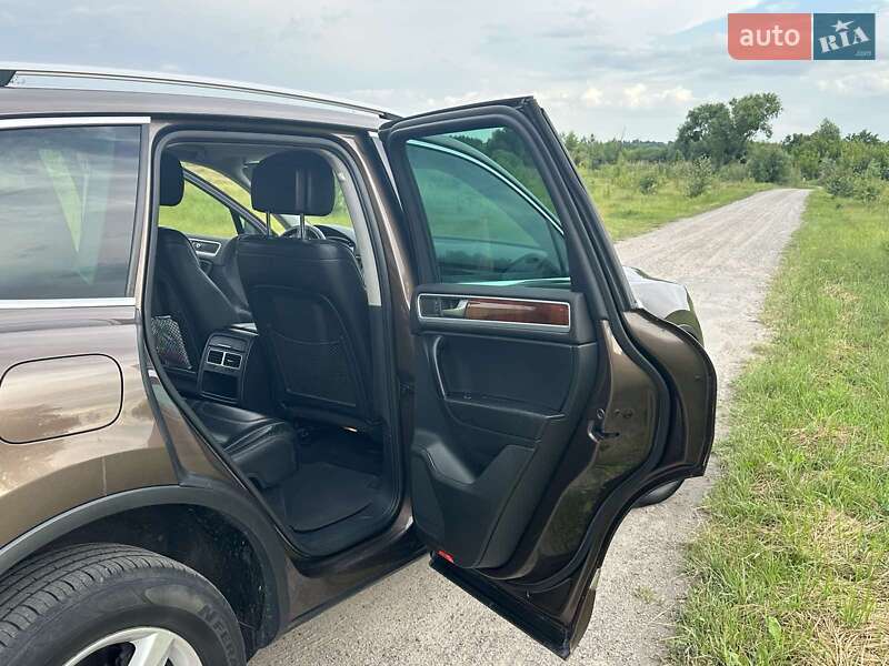 Внедорожник / Кроссовер Volkswagen Touareg 2011 в Белой Церкви фото 6 Внедорожник / Кроссовер Volkswagen Touareg 2011 в Белой Церкви