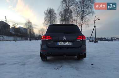 Внедорожник / Кроссовер Volkswagen Touareg 2013 в Конотопе