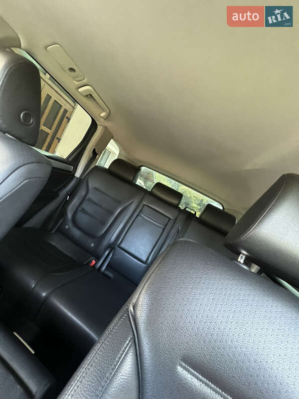 Позашляховик / Кросовер Volkswagen Touareg 2012 в Ужгороді