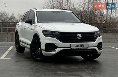 Внедорожник / Кроссовер Volkswagen Touareg 2019 в 