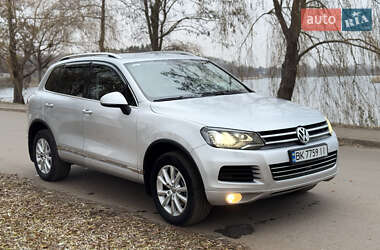 Внедорожник / Кроссовер Volkswagen Touareg 2010 в Луцке