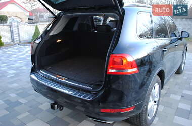 Внедорожник / Кроссовер Volkswagen Touareg 2013 в Перегинском