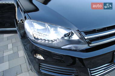 Внедорожник / Кроссовер Volkswagen Touareg 2013 в Перегинском