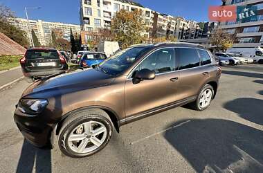 Позашляховик / Кросовер Volkswagen Touareg 2012 в Одесі