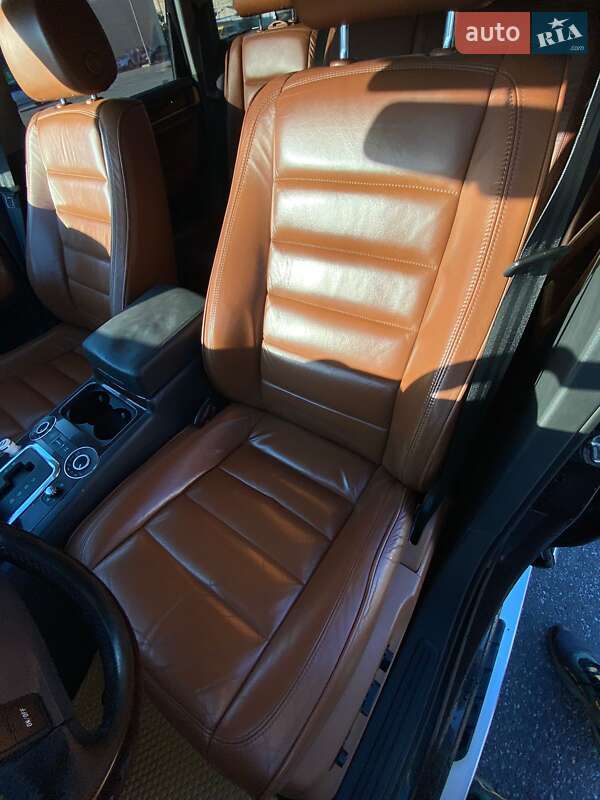 Внедорожник / Кроссовер Volkswagen Touareg 2006 в Киеве фото 8 Внедорожник / Кроссовер Volkswagen Touareg 2006 в Киеве