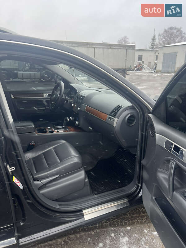 Внедорожник / Кроссовер Volkswagen Touareg 2007 в Львове
