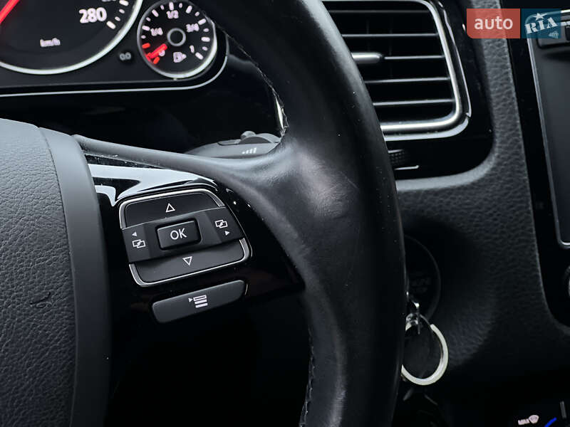 Позашляховик / Кросовер Volkswagen Touareg 2015 в Ужгороді фото 27 Позашляховик / Кросовер Volkswagen Touareg 2015 в Ужгороді