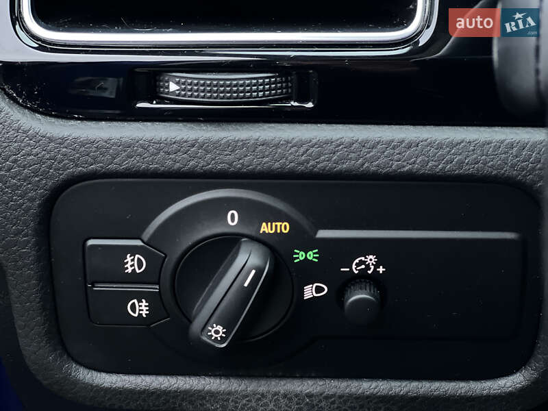 Позашляховик / Кросовер Volkswagen Touareg 2015 в Ужгороді фото 26 Позашляховик / Кросовер Volkswagen Touareg 2015 в Ужгороді