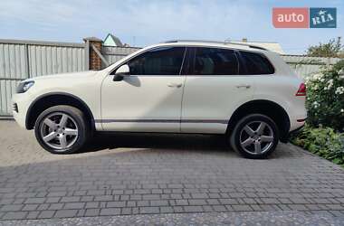 Внедорожник / Кроссовер Volkswagen Touareg 2010 в Фастове