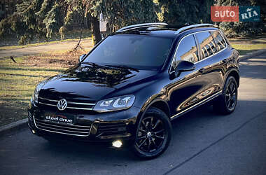 Внедорожник / Кроссовер Volkswagen Touareg 2012 в Николаеве