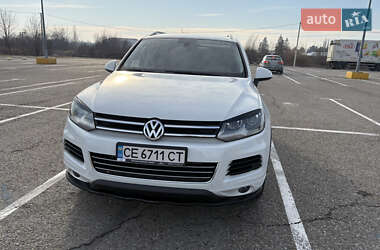 Позашляховик / Кросовер Volkswagen Touareg 2012 в Чернівцях